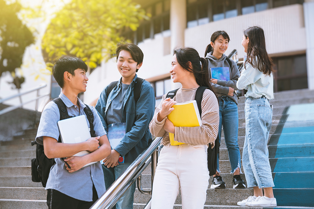 高校を留年した人が高卒認定を取得するメリット