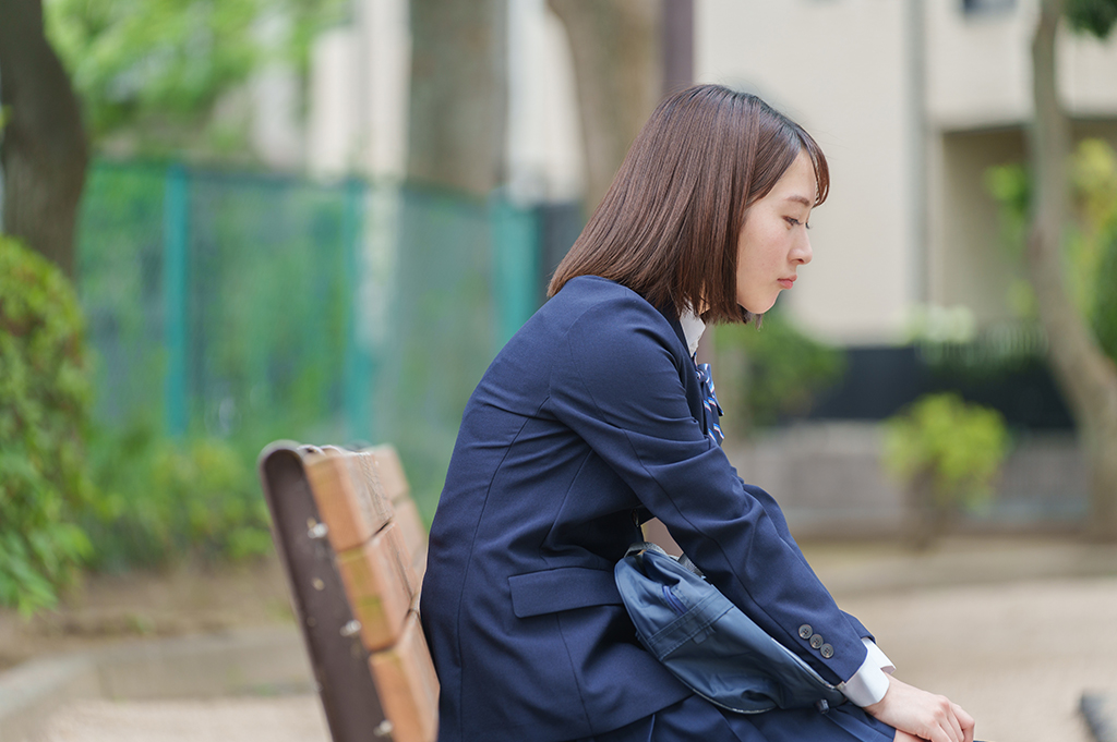 落ち込んでいる学生